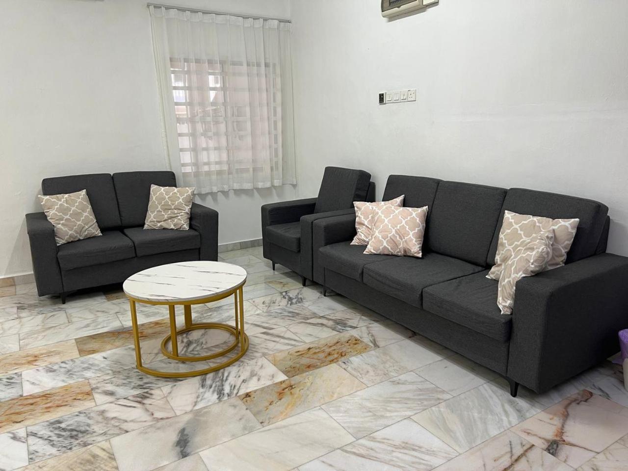 M Guest House2 Muar Exterior foto
